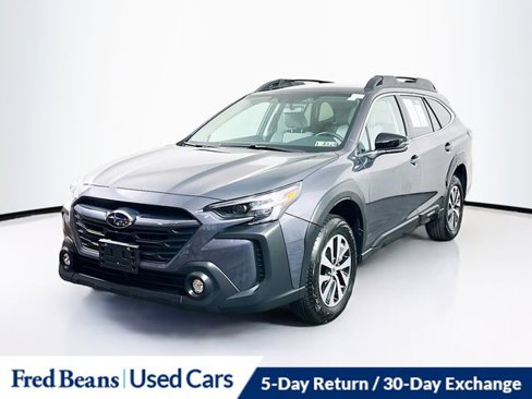 Used 2024 Subaru Outback Premium image 3