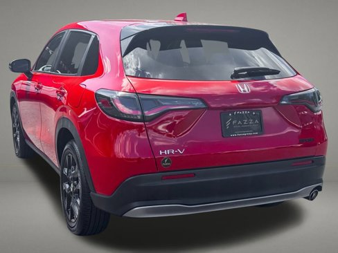 Used 2025 Honda HR-V Sport image 3