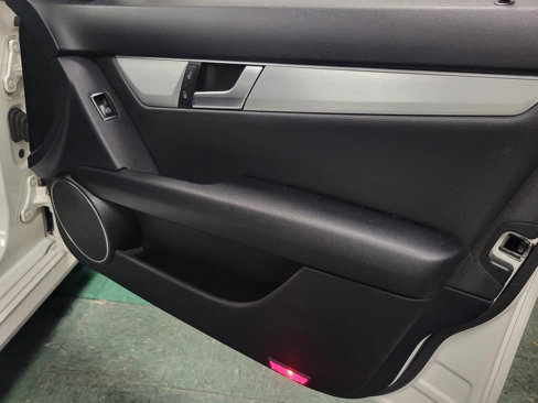 Used 2014 Mercedes-Benz C 250 Sedan image 34