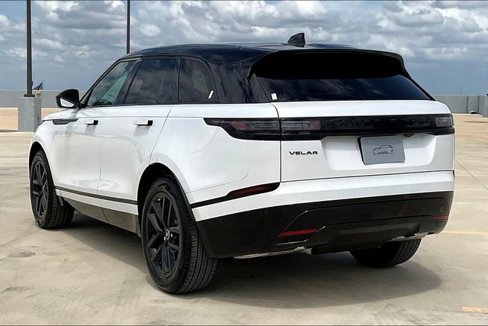 New 2026 Land Rover Range Rover Velar Dynamic SE image 3