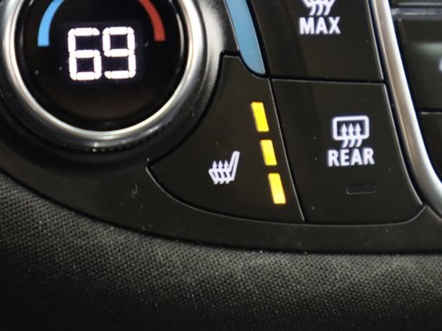 Used 2023 Chevrolet Malibu LT image 22
