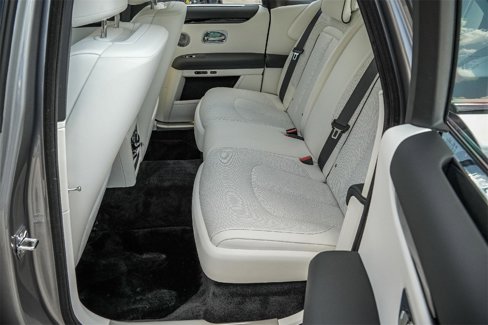 New 2025 Rolls-Royce Ghost image 40