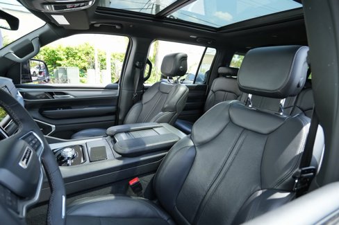Used 2024 Jeep Wagoneer Series II image 22