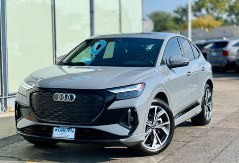Used 2024 Audi Q4 e-tron Premium Plus w/ Premium Plus image 1