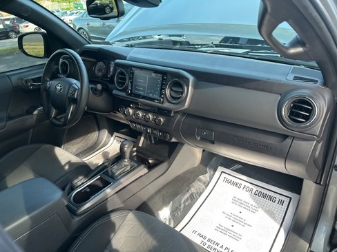 Used 2023 Toyota Tacoma TRD Off-Road w/ Technology Package image 44