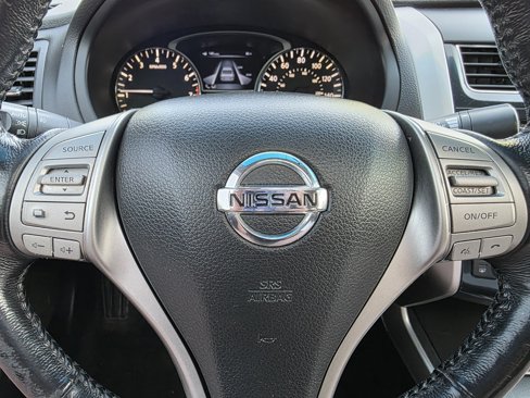 Used 2013 Nissan Altima 2.5 SL w/ Technology Pkg image 18