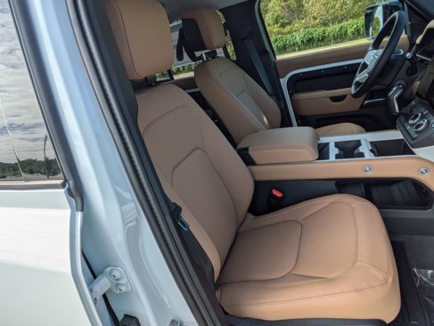 New 2026 Land Rover Defender 110 S image 30