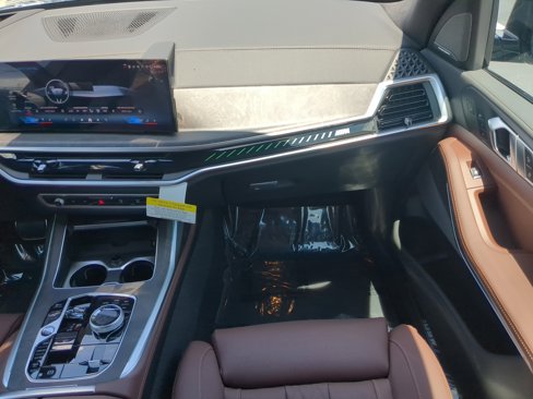 New 2026 BMW X7 M60i image 11