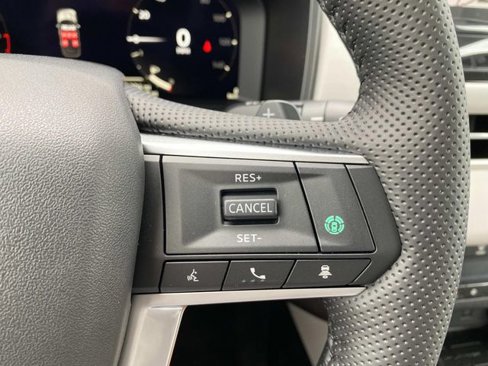 New 2025 Mitsubishi Outlander AWD image 17