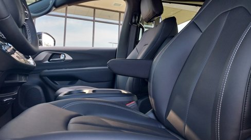 New 2026 Chrysler Pacifica Select image 20