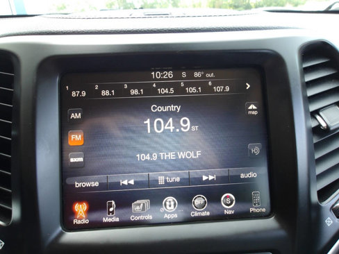 Used 2014 Jeep Cherokee Limited image 14