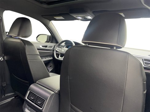 Used 2025 Volkswagen Atlas Cross Sport SEL Premium R-Line image 42