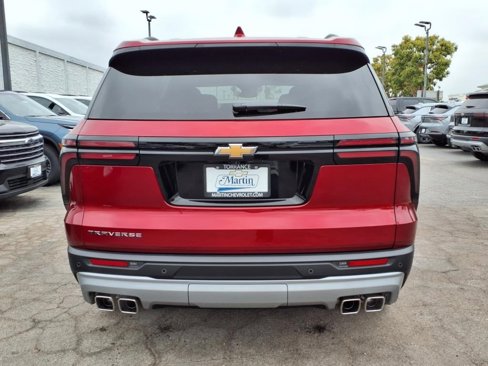 New 2025 Chevrolet Traverse LT w/ Enhanced Driving Package image 6