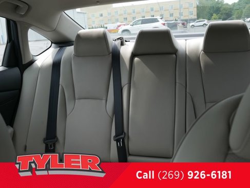 Certified 2025 Honda Accord EX-L image 39