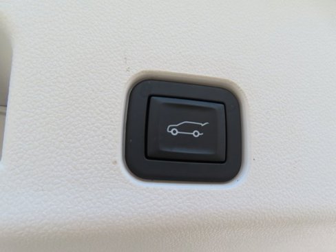 Certified 2024 GMC Acadia Denali w/ Super Cruise Package image 38