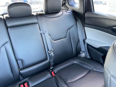 Used 2025 Jeep Compass Limited image 37