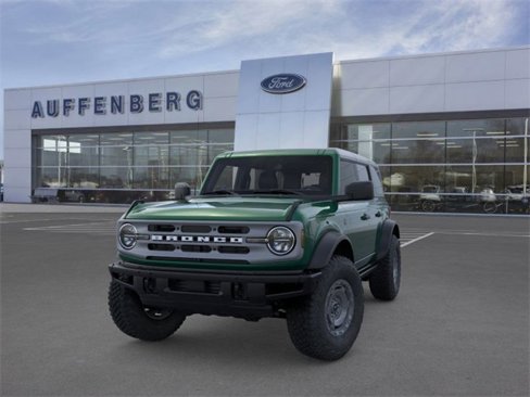 New 2025 Ford Bronco Big Bend w/ Black Diamond Package image 2