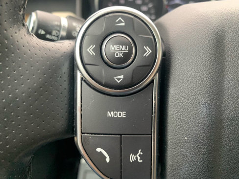 Used 2016 Land Rover Range Rover Sport HSE image 28