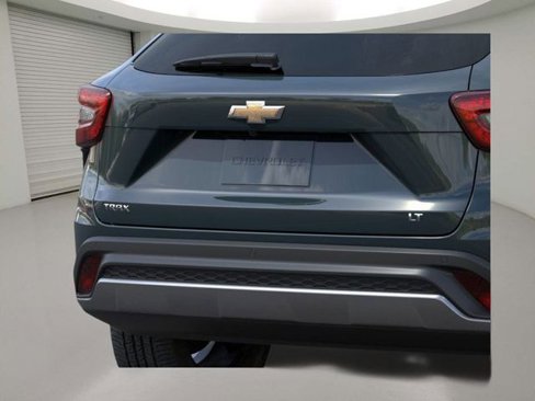New 2025 Chevrolet Trax LT w/ Driver Confidence Package image 14