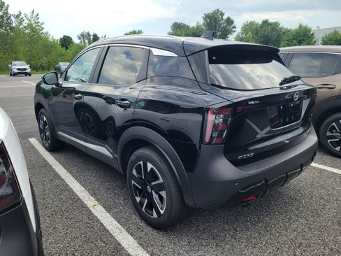 New 2025 Nissan Kicks SV w/ SV Premium Package image 4