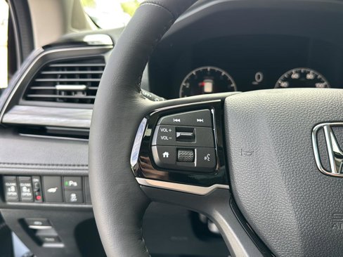 New 2025 Honda Odyssey Elite image 16