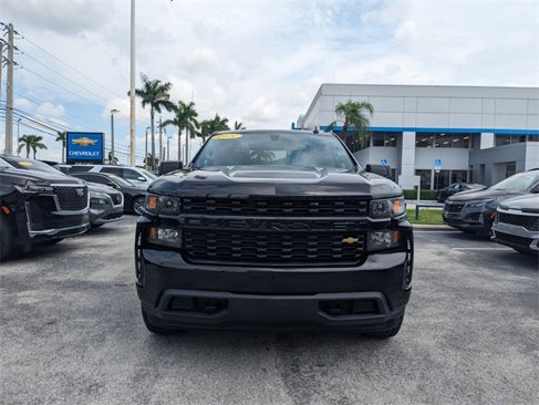 Used 2021 Chevrolet Silverado 1500 Custom image 3