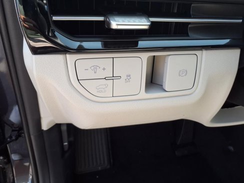 New 2026 Kia Sportage EX image 17