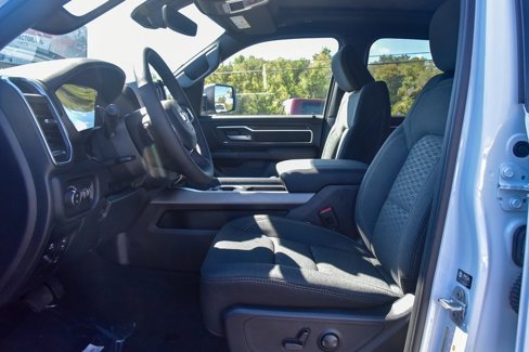 New 2026 RAM 1500 4x4 Crew Cab image 12