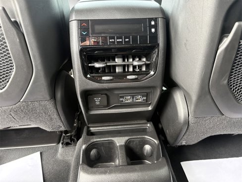 Used 2023 Jeep Grand Cherokee L Laredo w/ Luxury Tech Group I image 30