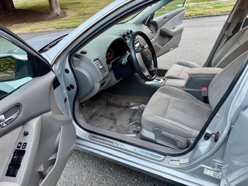 Used 2010 Nissan Altima 2.5 image 22