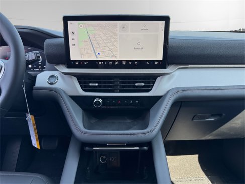 New 2025 Ford Explorer Active w/ Active Comfort Package image 11