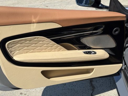 New 2025 Aston Martin DB12 Convertible image 22