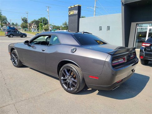 Used 2022 Dodge Challenger GT w/ Plus Package image 8