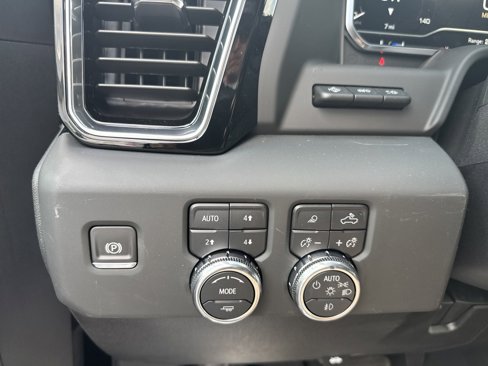 New 2025 GMC Sierra 2500 Denali w/ Denali Reserve Package image 32