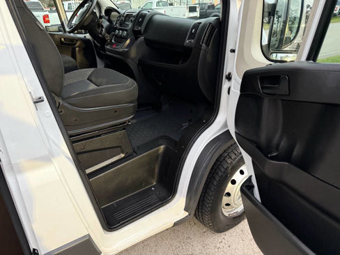 Used 2015 RAM ProMaster 2500 image 32