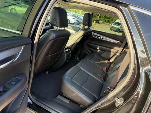 Used 2019 Cadillac XT5 Premium Luxury w/ Driver Assist Package image 10