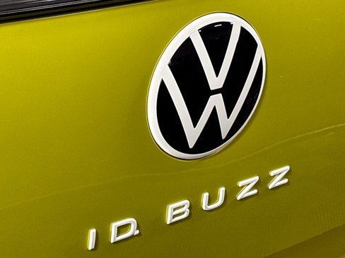 New 2025 Volkswagen ID. Buzz Pro S Plus image 25