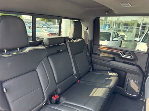 Used 2024 GMC Sierra 3500 Denali w/ Denali Reserve Package image 13