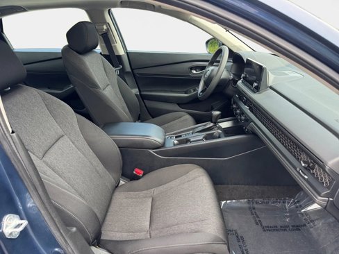 Used 2023 Honda Accord EX image 10