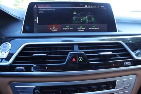 Used 2020 BMW 750i xDrive image 38