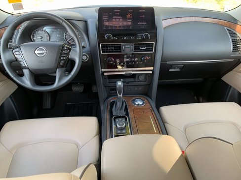 Used 2024 Nissan Armada SL w/ Captain's Chairs Package image 15