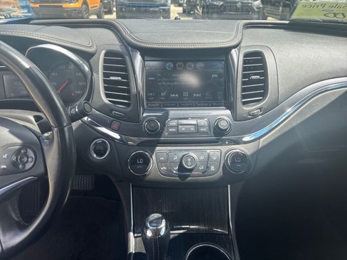 Used 2018 Chevrolet Impala Premier w/ Premier Confidence Package image 14