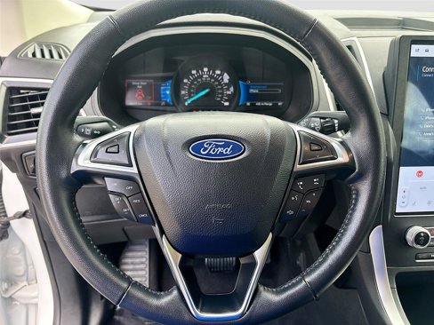 Used 2024 Ford Edge SEL image 12