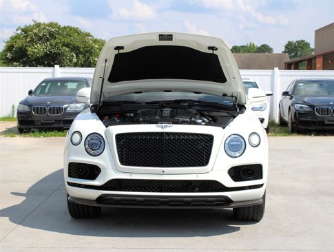 Used 2018 Bentley Bentayga image 77
