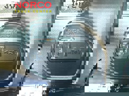 Used 2024 RAM 2500 Big Horn image 24