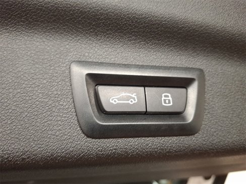 Used 2025 BMW X1 xDrive28i w/ Technology Package image 27