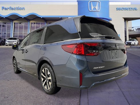 New 2026 Honda Odyssey EX-L image 3