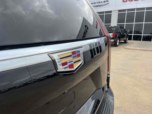 Used 2023 Cadillac Escalade Premium Luxury image 13