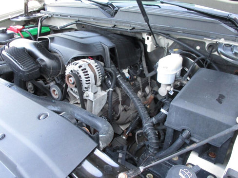 Used 2011 Chevrolet Suburban LTZ image 17