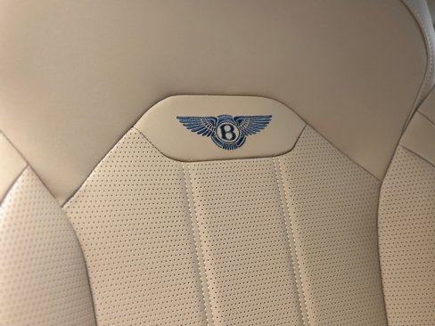 New 2024 Bentley Bentayga image 42